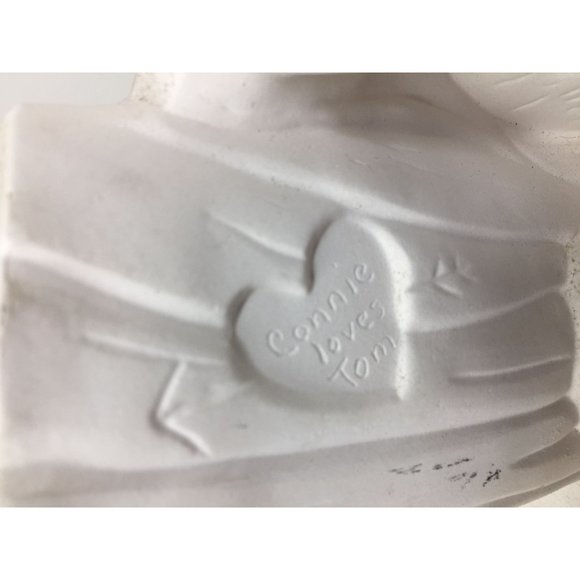 "Connie Loves Tom" Heart on Log with Owl Ceramic Gift or Decor - Cute Fun - Picture 2 of 8